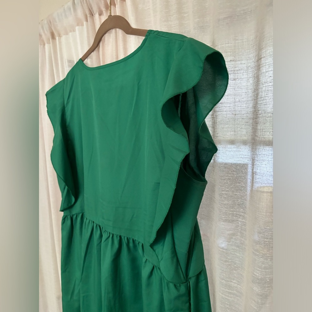 Emerald Green Flutter-Sleeve Mini Dress